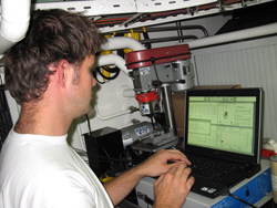 Shaft displacement measurement in combination with hull vibrations